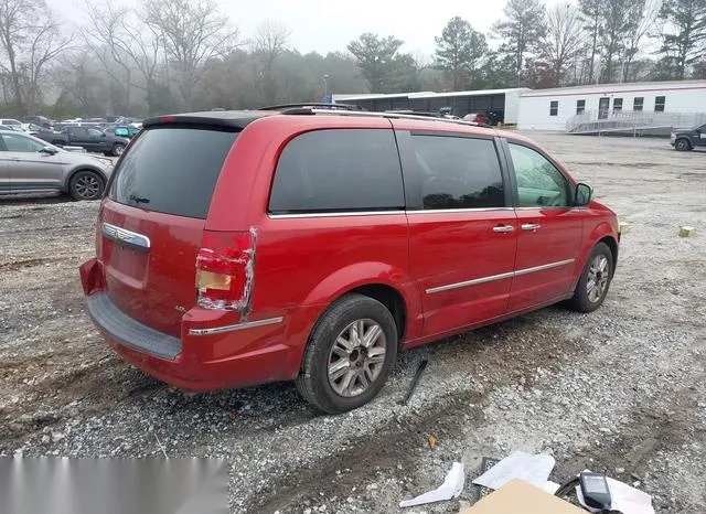 2A8HR64X88R646562 2008 2008 Chrysler Town and Country- Limited 4