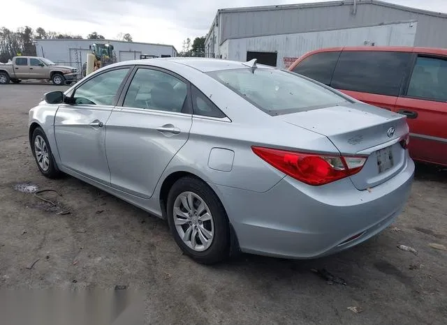 5NPEB4AC0BH157565 2011 2011 Hyundai Sonata- Gls 3