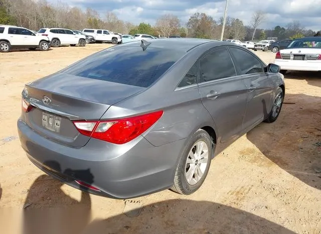 5NPEB4AC2BH290134 2011 2011 Hyundai Sonata- Gls 4