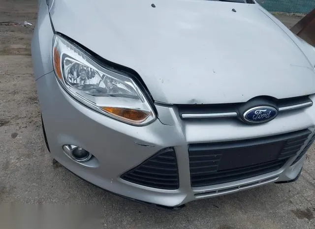 1FAHP3F21CL446918 2012 2012 Ford Focus- SE 6