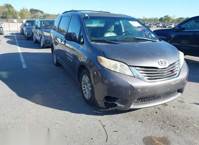 5TDYK3DC2CS229624 2012 2012 Toyota Sienna- Xle V6 8 Passenger 1