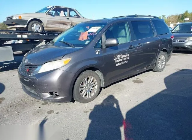 5TDYK3DC2CS229624 2012 2012 Toyota Sienna- Xle V6 8 Passenger 2