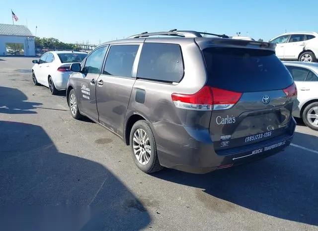 5TDYK3DC2CS229624 2012 2012 Toyota Sienna- Xle V6 8 Passenger 3