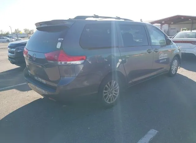 5TDYK3DC2CS229624 2012 2012 Toyota Sienna- Xle V6 8 Passenger 4