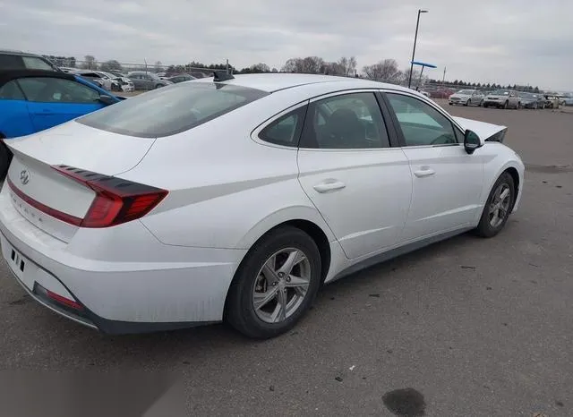 5NPEG4JA8MH063372 2021 2021 Hyundai Sonata- SE 4