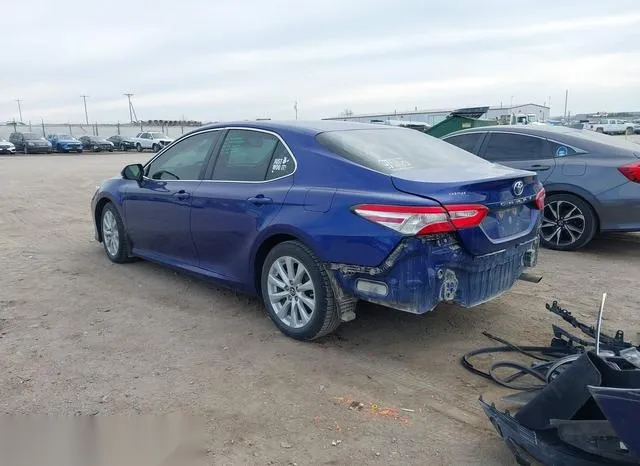 4T1B11HK8JU565863 2018 2018 Toyota Camry- LE 3