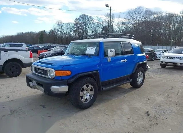 JTEZU11FX70011579 2007 2007 Toyota FJ- Cruiser 2