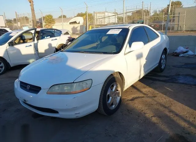 1HGCG2256YA044640 2000 2000 Honda Accord- 3-0 EX 2