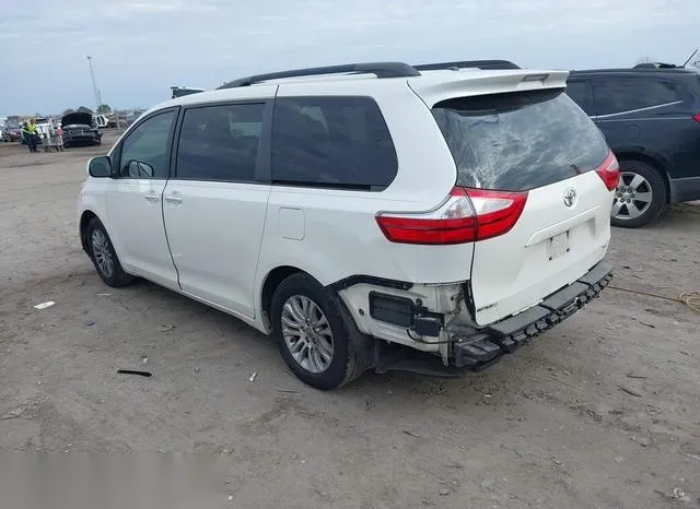 5TDYZ3DCXHS771704 2017 2017 Toyota Sienna- Xle 8 Passenger 3