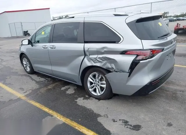 5TDZRKEC0MS068099 2021 2021 Toyota Sienna- Limited 3