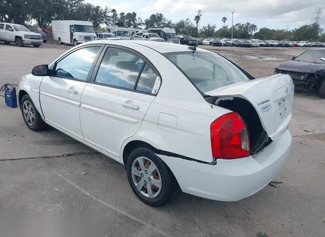 KMHCN46C48U230888 2008 2008 Hyundai Accent- Gls 3