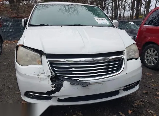 2C4RC1BG8ER124092 2014 2014 Chrysler Town and Country- Touring 6