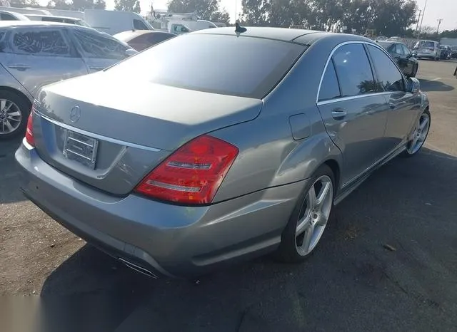 WDDNG7DB1CA432283 2012 2012 Mercedes-Benz S 550 4