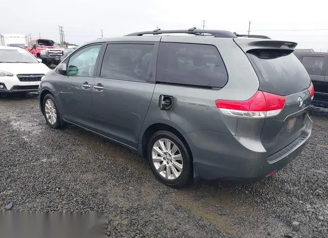 5TDDK3DCXES090599 2014 2014 Toyota Sienna- Xle/Limited 3