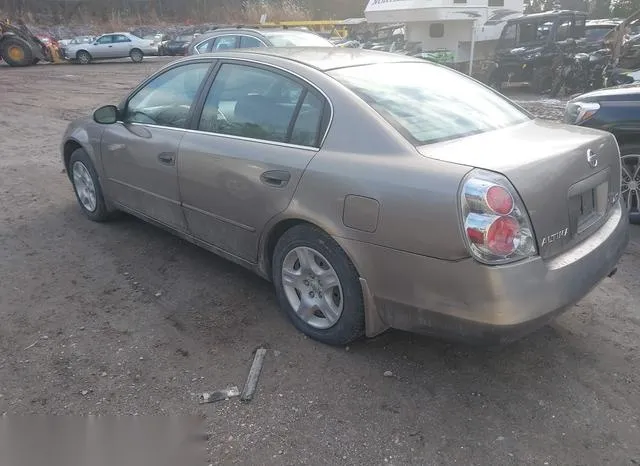 1N4AL11D64C151647 2004 2004 Nissan Altima- 2-5 S 3