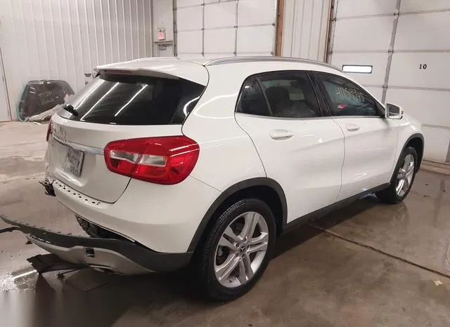 WDCTG4EB8JJ467537 2018 2018 Mercedes-Benz GLA 250 4