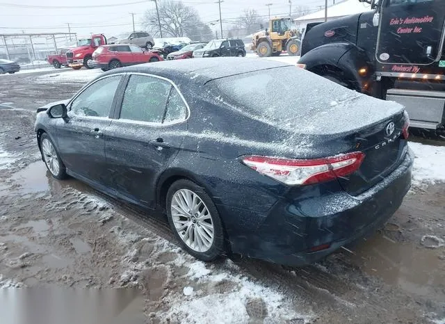 4T1B11HK9JU659332 2018 2018 Toyota Camry- Xle 3