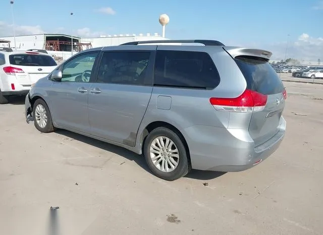 5TDYK3DC7BS160430 2011 2011 Toyota Sienna- Xle V6 3