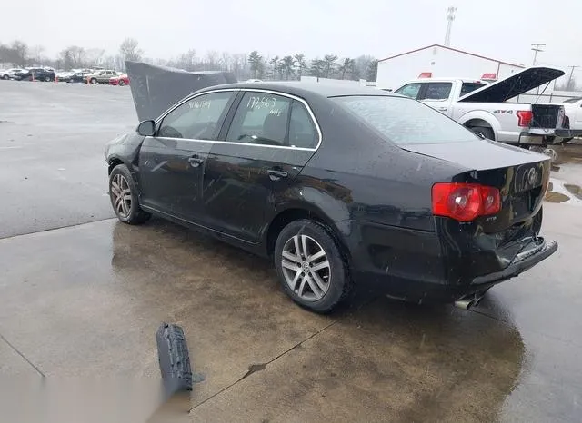 3VWRF71K06M685019 2006 2006 Volkswagen Jetta- 2-5 3