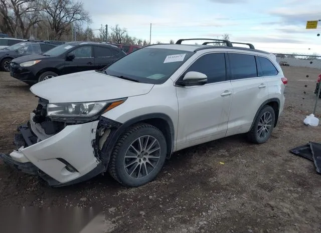 5TDJZRFH7HS472619 2017 2017 Toyota Highlander- SE 2