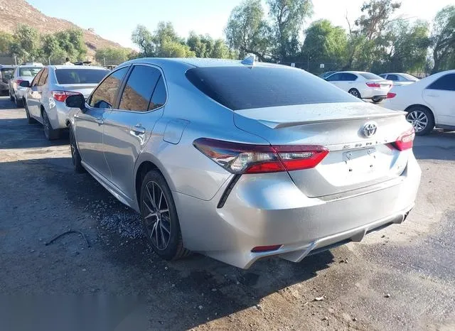 4T1G11AK2NU638523 2022 2022 Toyota Camry- SE 3