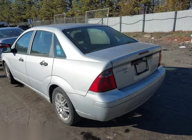 1FAHP34N07W361988 2007 2007 Ford Focus- S/Se/Ses 3