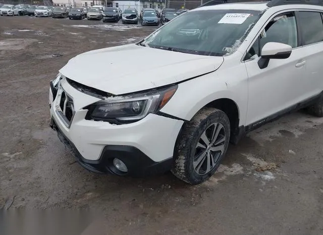 4S4BSANC4J3356569 2018 2018 Subaru Outback- 2-5I Limited 6