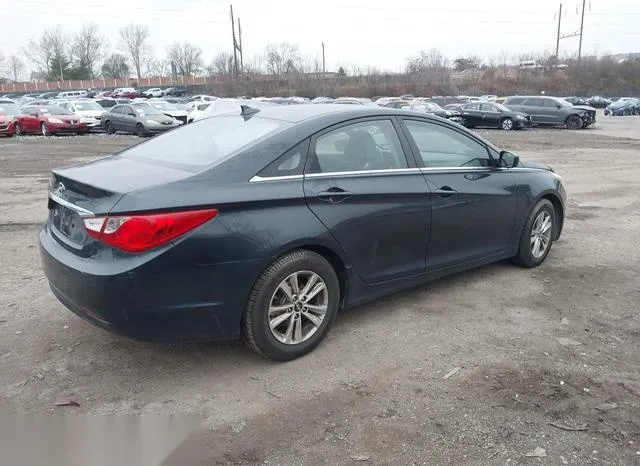 5NPEB4AC9CH354753 2012 2012 Hyundai Sonata- Gls 4