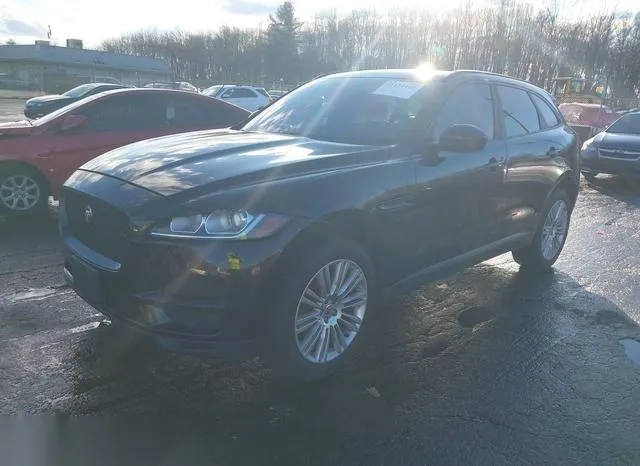 SADCJ2BN9HA090905 2017 2017 Jaguar F-Pace- 20D Premium 2