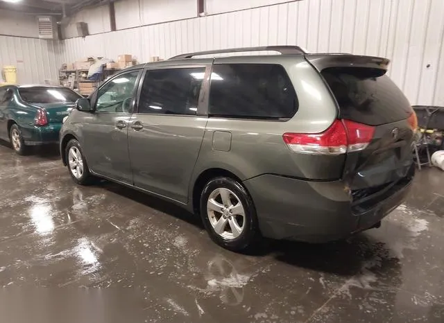 5TDKK3DC8DS369698 2013 2013 Toyota Sienna- Le V6 8 Passenger 3