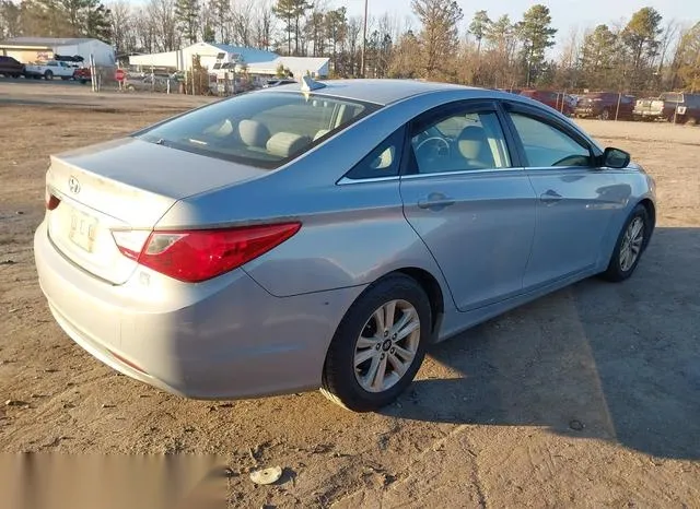 5NPEB4AC5BH113626 2011 2011 Hyundai Sonata- Gls 4