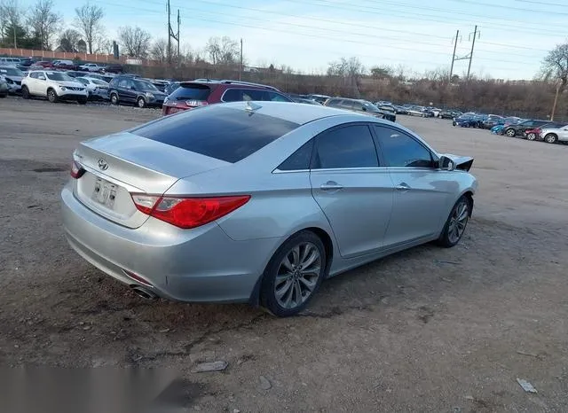 5NPEC4AC1DH546439 2013 2013 Hyundai Sonata- SE 4