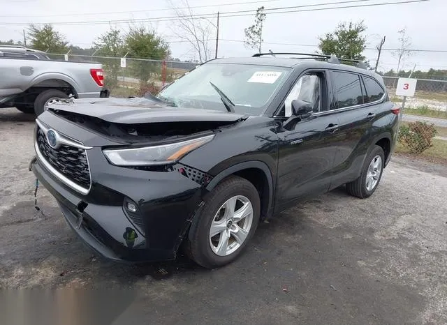 5TDZARAH5MS008031 2021 2021 Toyota Highlander- Hybrid Le 2