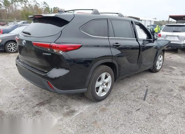 5TDZARAH5MS008031 2021 2021 Toyota Highlander- Hybrid Le 4