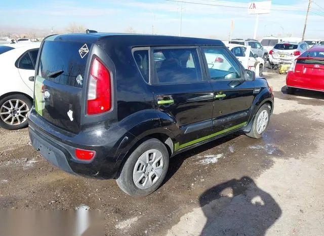 KNDJT2A56D7635061 2013 2013 KIA Soul 4