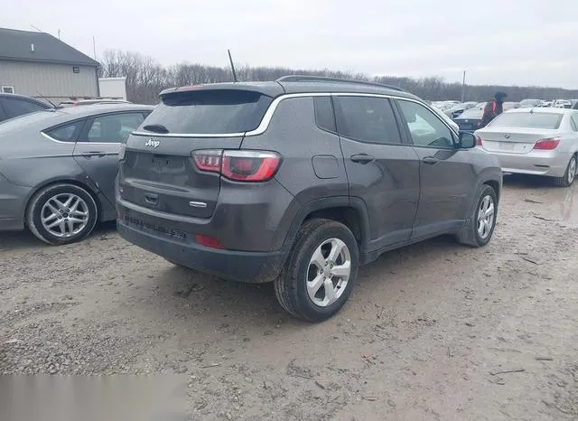 3C4NJCBB6JT487681 2018 2018 Jeep Compass- Latitude Fwd 4