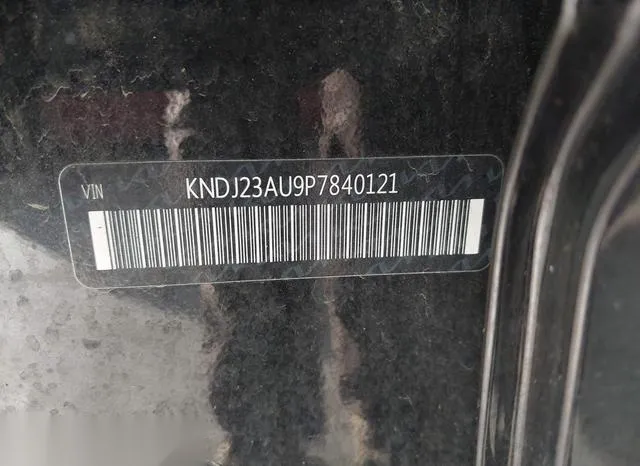 KNDJ23AU9P7840121 2023 2023 KIA Soul- LX 9