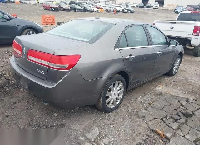 3LNHL2GC9AR636418 2010 2010 Lincoln MKZ 4