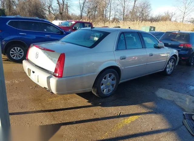 1G6KD57Y78U132914 2008 2008 Cadillac DTS- 1SB 4