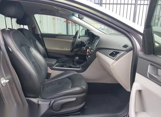 5NPE24AF7KH751127 2019 2019 Hyundai Sonata- SE 5