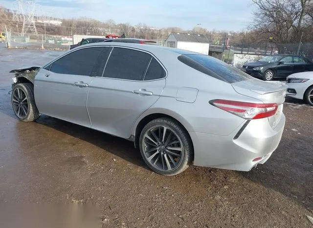 4T1B61HK0JU128330 2018 2018 Toyota Camry- Xse 3