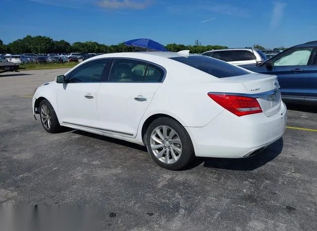 1G4GB5G35GF121325 2016 2016 Buick Lacrosse- Leather 3