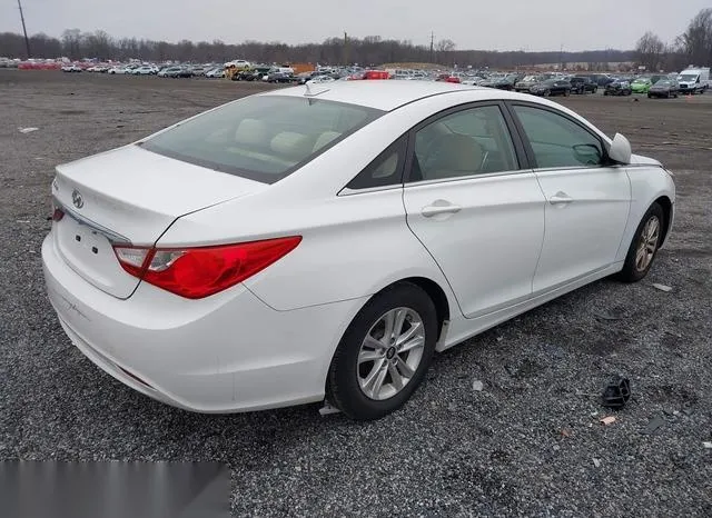 5NPEB4AC2DH647895 2013 2013 Hyundai Sonata- Gls 4