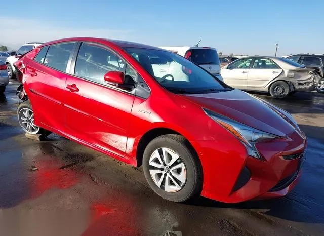 JTDKARFU8J3546212 2018 2018 Toyota Prius 1