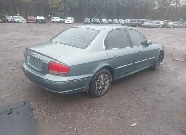 KMHWF25HX5A115219 2005 2005 Hyundai Sonata- Gl V6 4