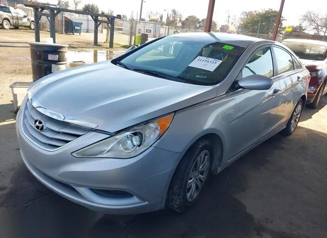 5NPEB4AC8CH461051 2012 2012 Hyundai Sonata- Gls 2