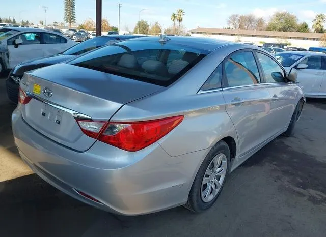 5NPEB4AC8CH461051 2012 2012 Hyundai Sonata- Gls 4