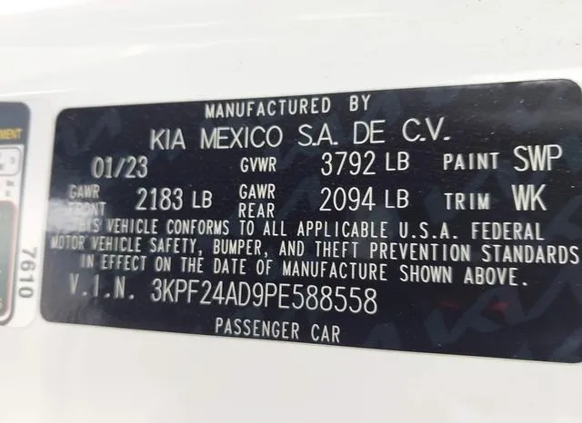 3KPF24AD9PE588558 2023 2023 KIA Forte- Lxs 9