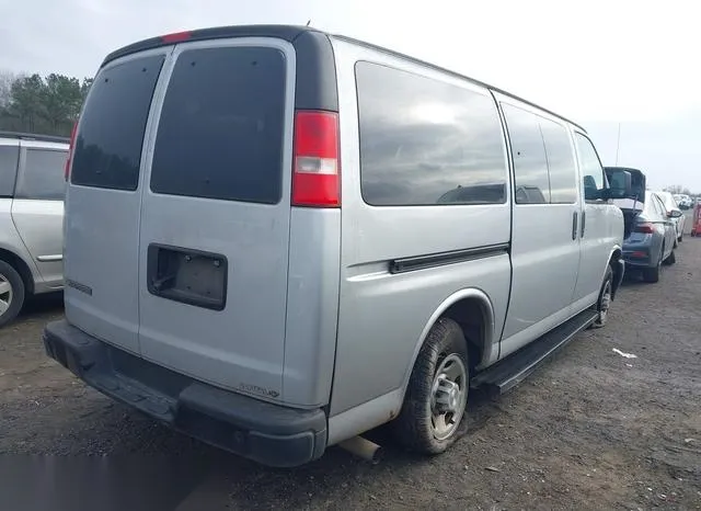 1GAWGEFP7L1271863 2020 2020 Chevrolet Express- Passenger Rw 4