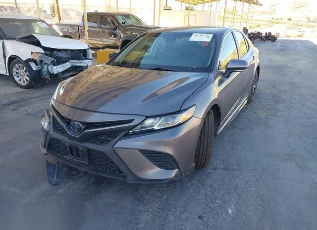 4T1B11HK6JU147916 2018 2018 Toyota Camry- SE 2